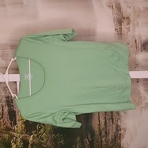 LL Bean Womens Medium petite short sleeve casual cotton scoop green shirt